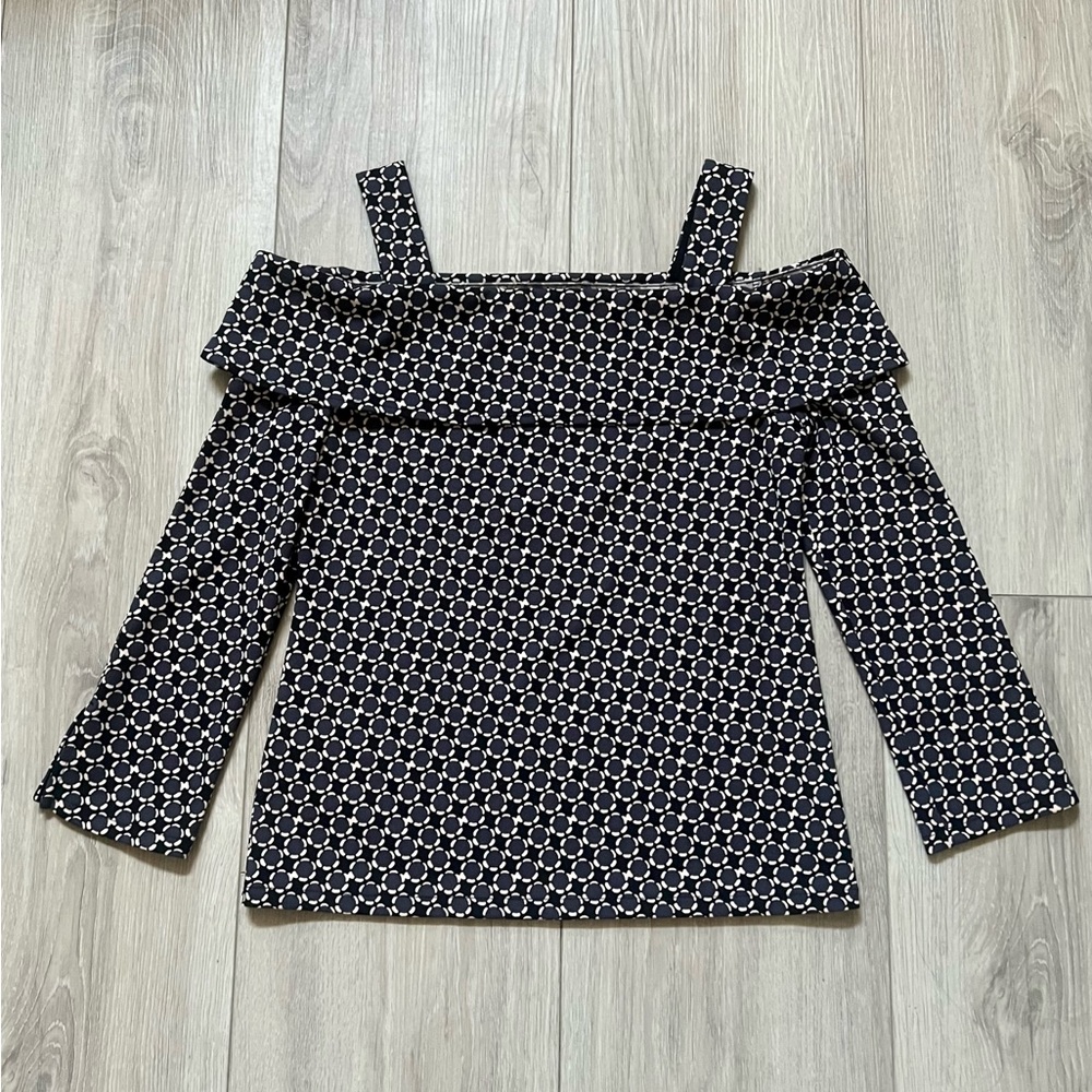 (NWT) Ann Taylor Off the Shoulder Top with Black, Gray and Cream Pattern